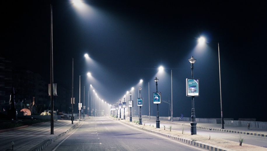 Intelligent LED street lights can promote the deployment of 5G base stations Intelligent LED street lights can promote the deployment of 5G base stations
